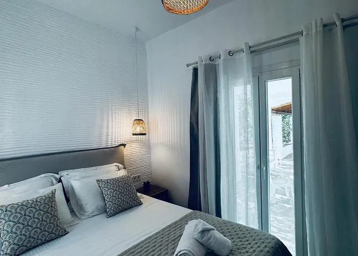 Olive And Stone Apartamento Kini